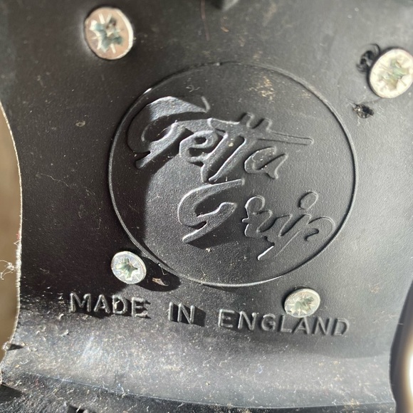 Get a grip Boots - Picture 2 of 6